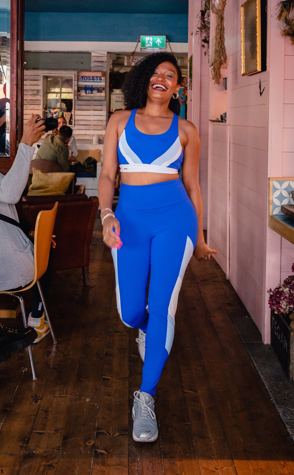 Electric Blue Seamless Women Activewear – PeachFit Sportswear